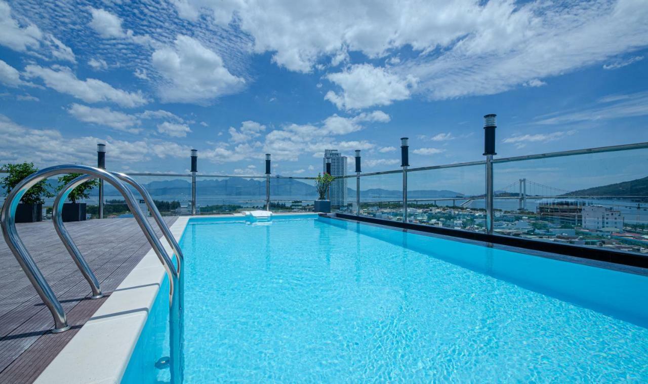 Rest Hotel & Apartment Дананг Екстериор снимка